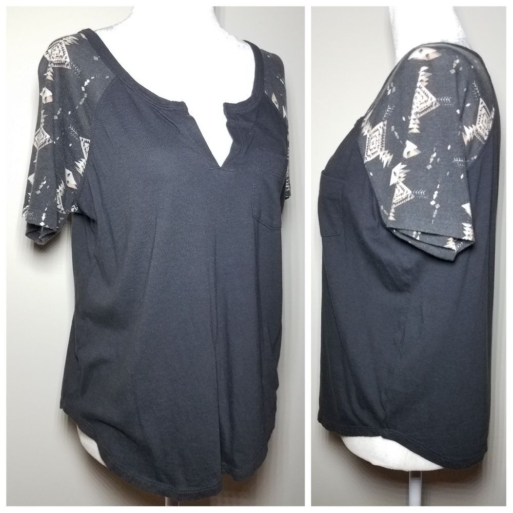 EUC|Nollie Black Tribal Print Short Sleeve Top, SMALL